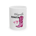 Taza de cerámica con diseño de bota vaquera rosa Chiquilla Bonita: un regalo divertido para vaqueras y amantes del oeste.